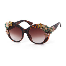Load image into Gallery viewer, SORVINO Vintage Oversized Flower Diamond Women's Sunglasses